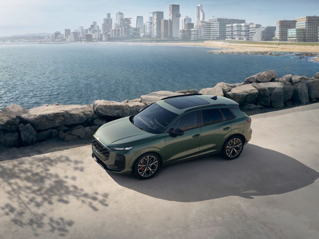 Audi Q3 verde, vista anteriore