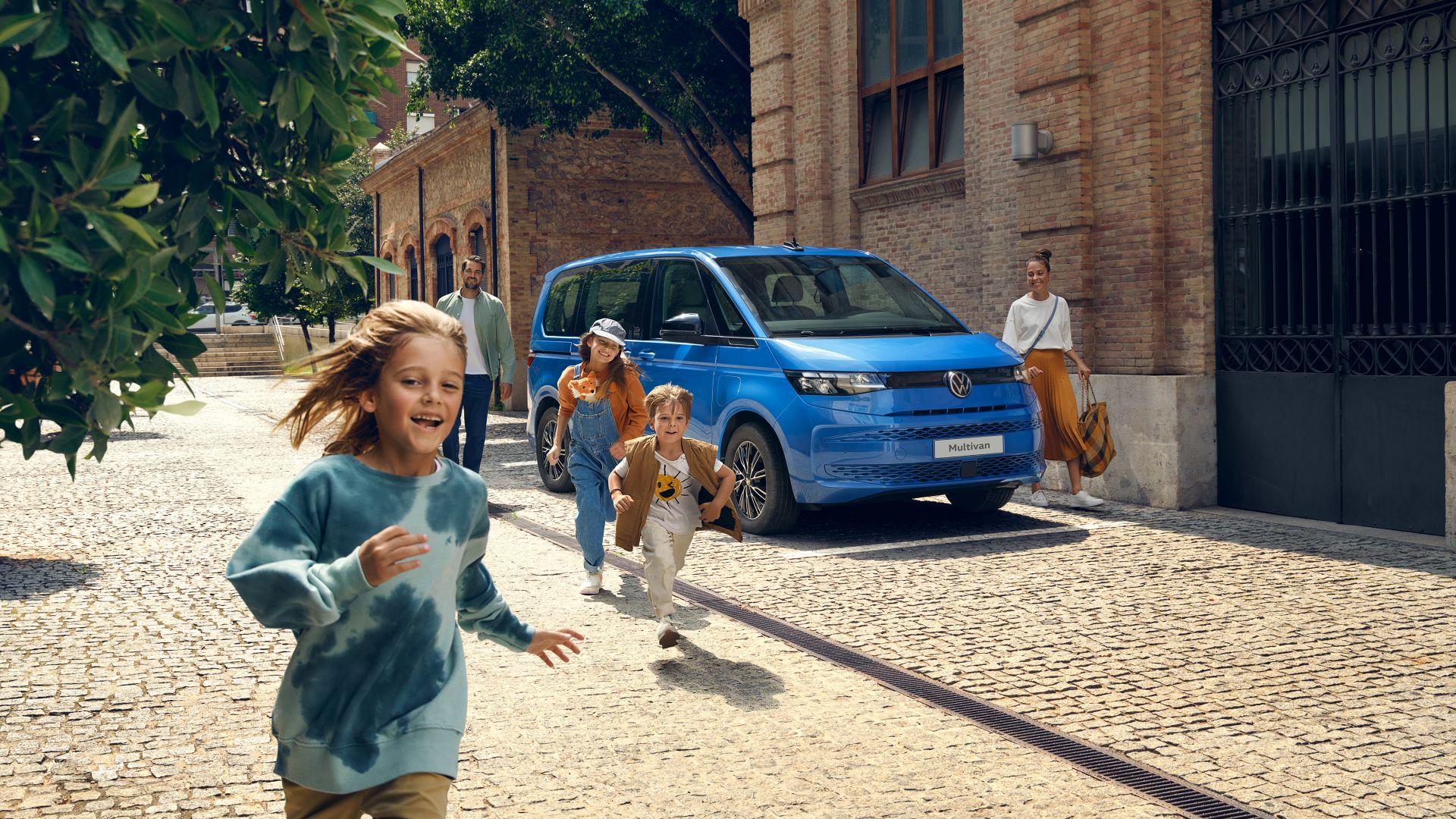 Der Multivan von Volkswagen Nutzfahrzeuge ab CHF 499.–/Mt.*