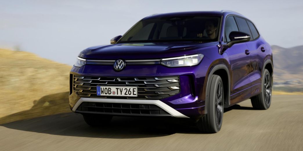 Parte anteriore laterale verde VW Tayron