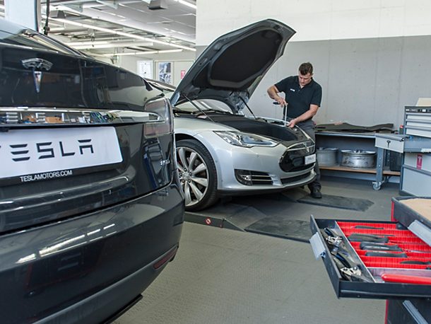Réparation de carrosserie Tesla: AMAG est un partenaire certifié