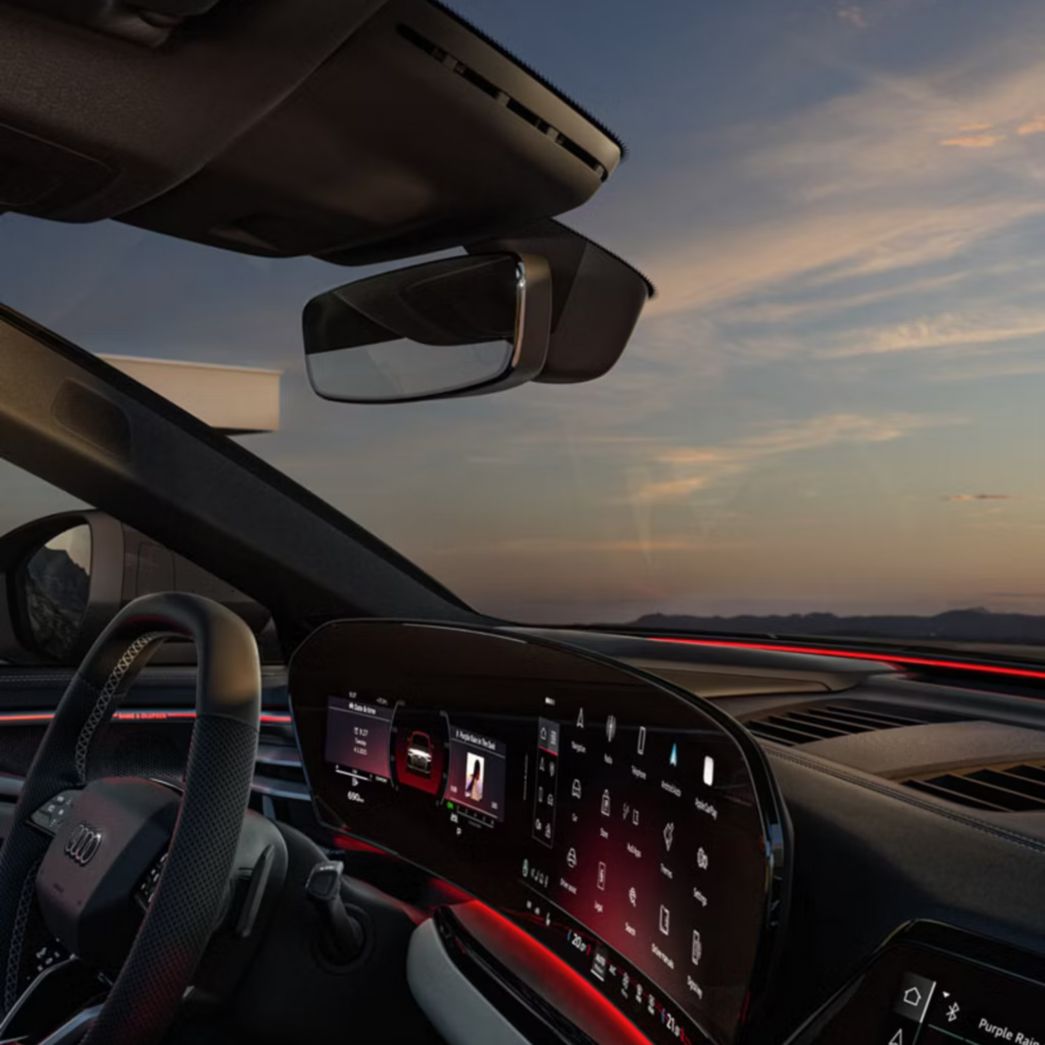 Audi A6 Avant seitliches Cockpit