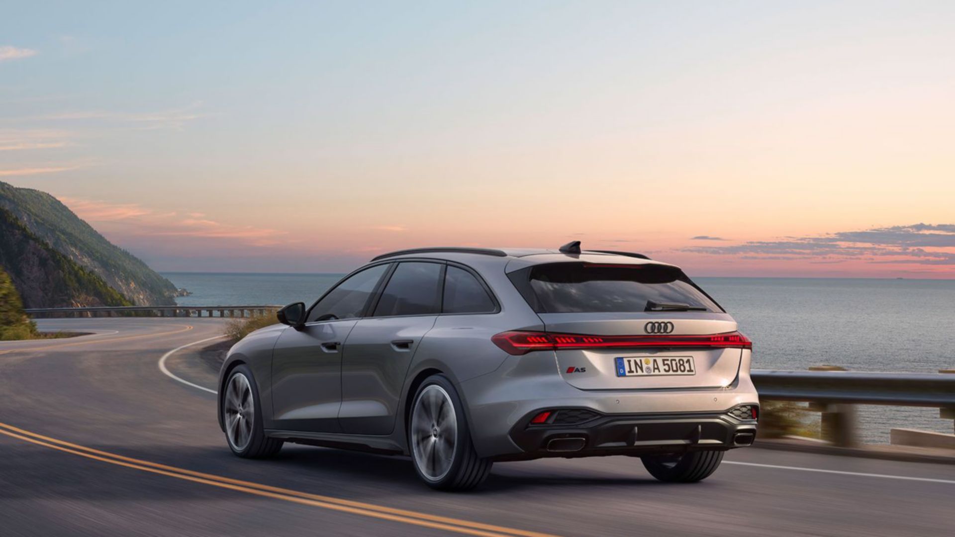 Vue arrière de l’Audi A5 grise