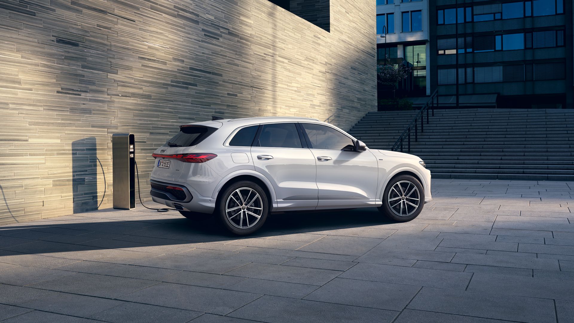 amag-audi-q4-laterale