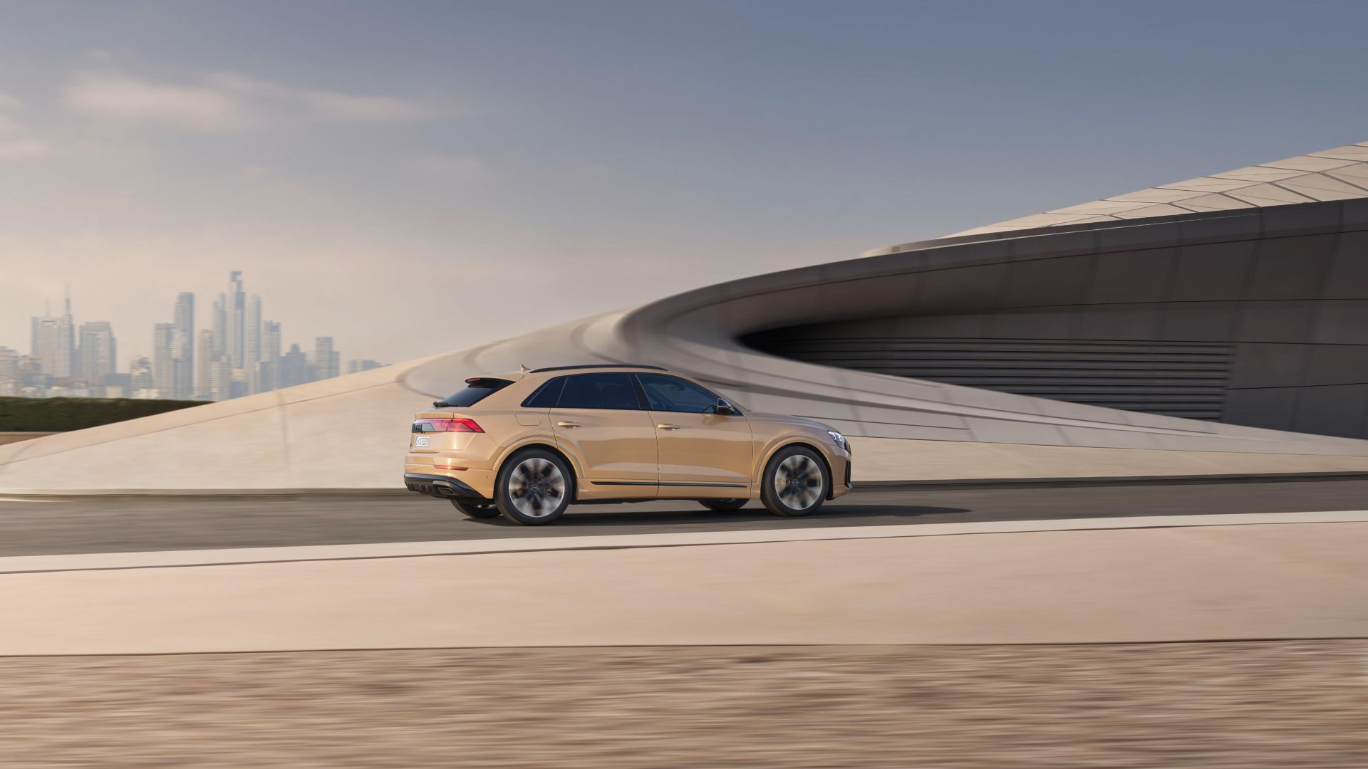 Audi Q8 seitlich