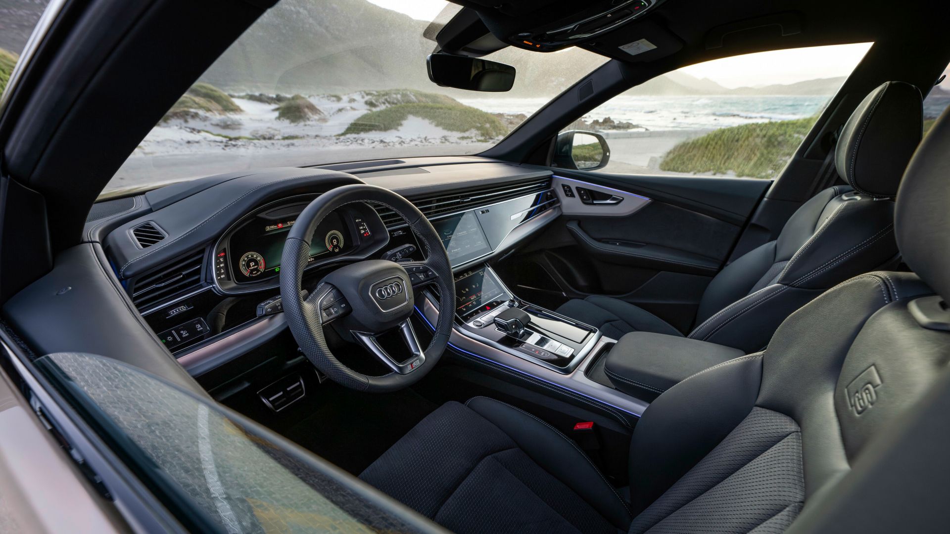Audi Q8 seitliches Cockpit