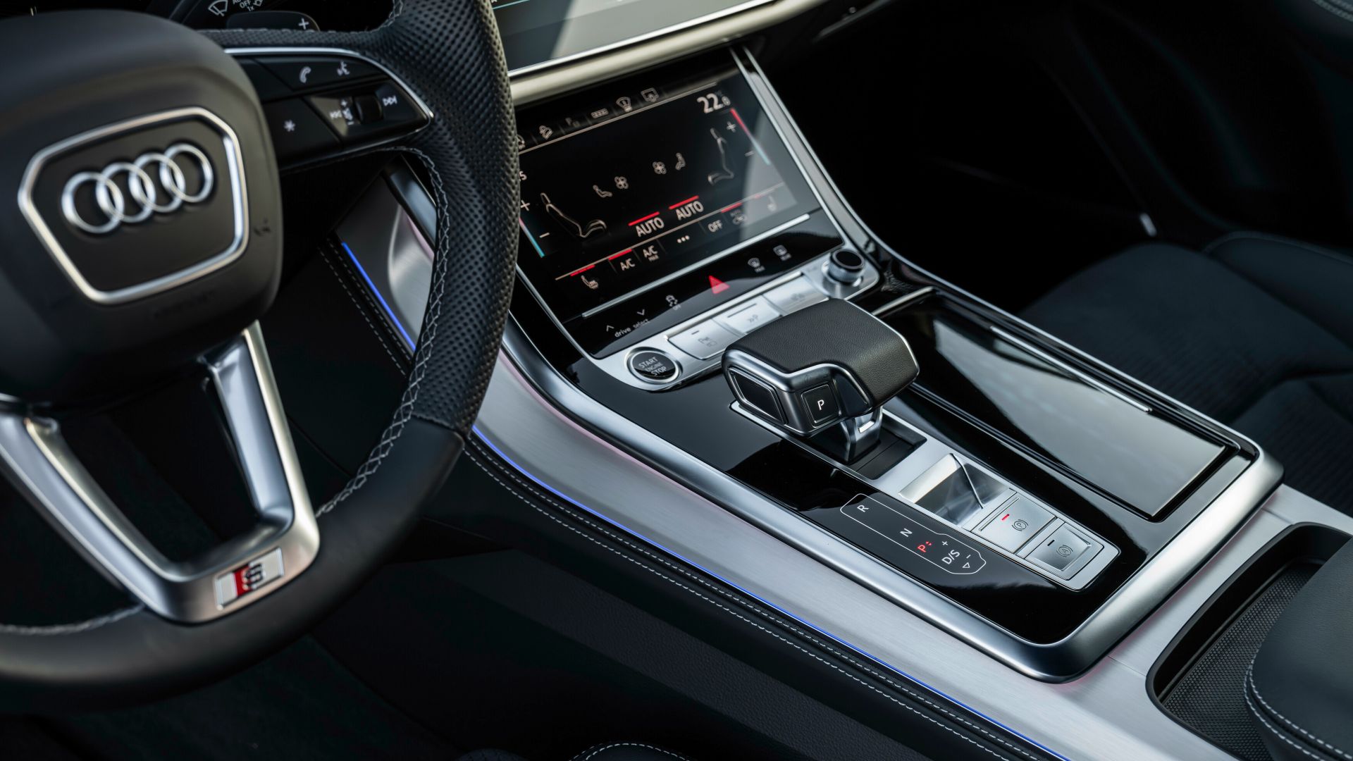 Audi Q8 Cockpit und Bedieneinheit