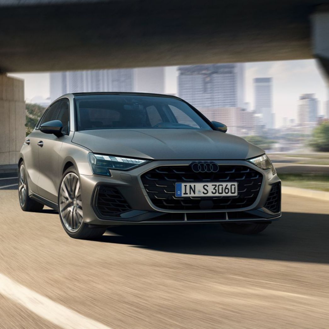 Audi S3 Sportback jaune vue de face