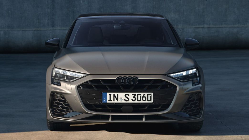  AMAG Audi S3 grise vue de face