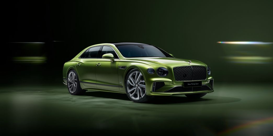 Grüner Bentley Flying Spur Speed seitliche Front