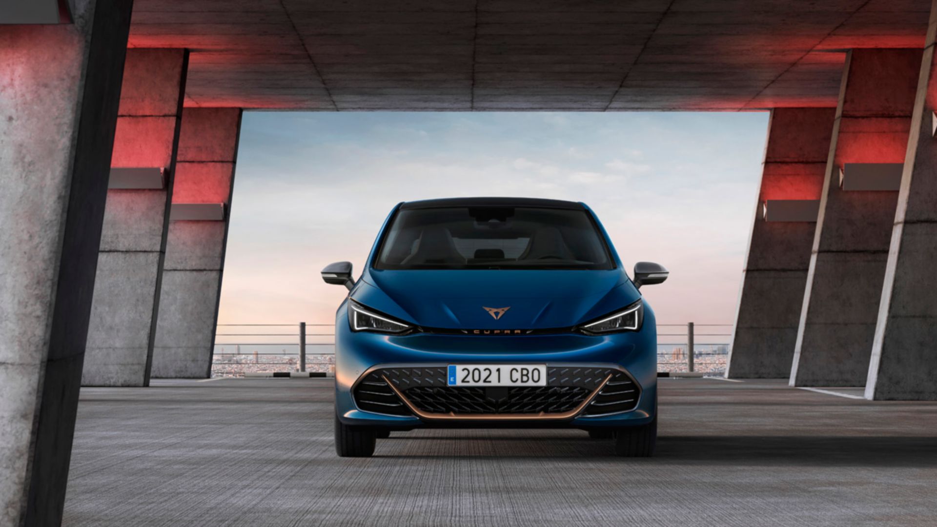 Vista frontale AMAG CUPRA Born