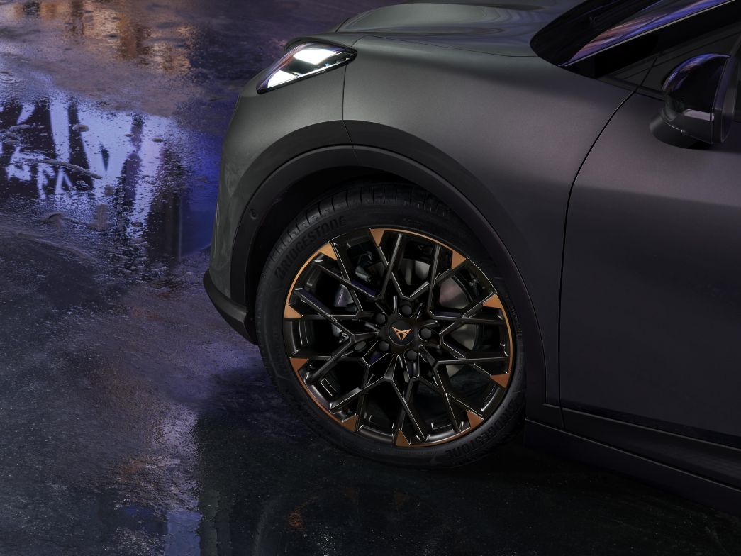 CUPRA Raval seitlich
