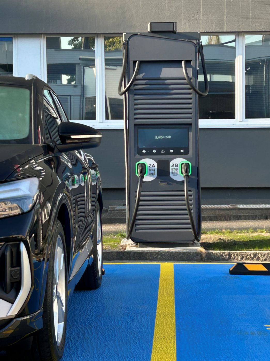 AMAG Volketswil Schnellladestation 400kw