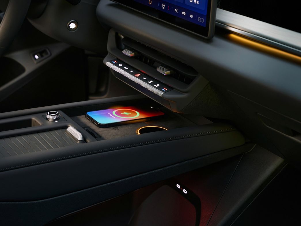 VW ID. Tiguan Handy laden