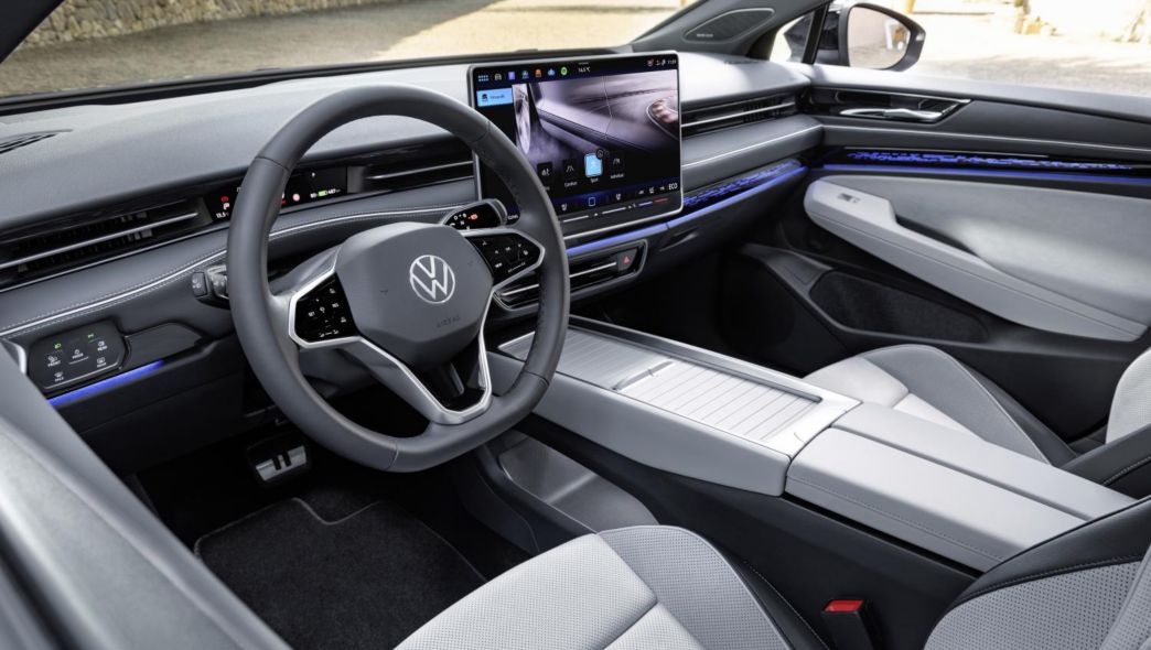 Volkswagen ID.7 Tourer blau Innenraum Sitze und Display