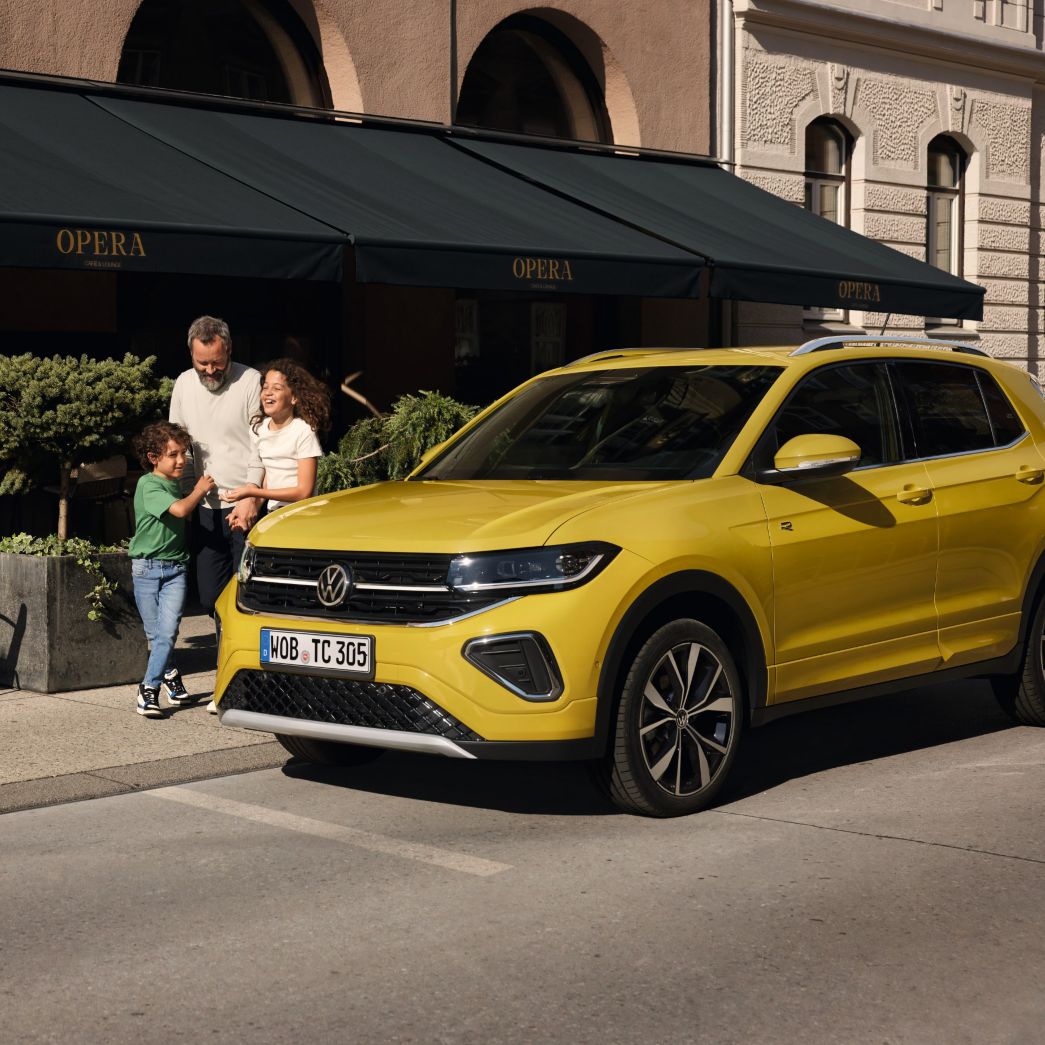 VW T-Cross Seitenansicht Front gelb