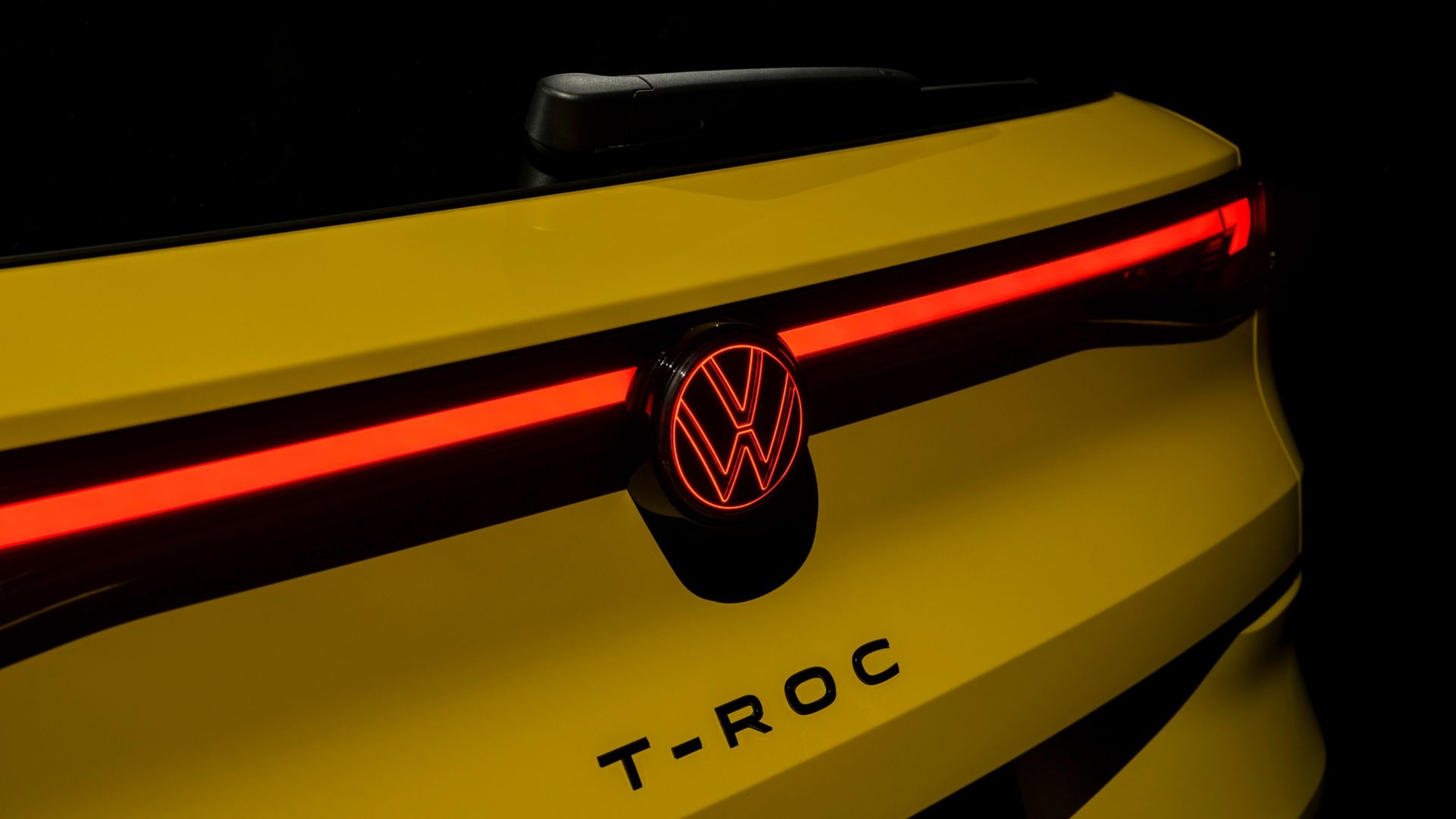 Red LED strip at the back of the VW T-Roc