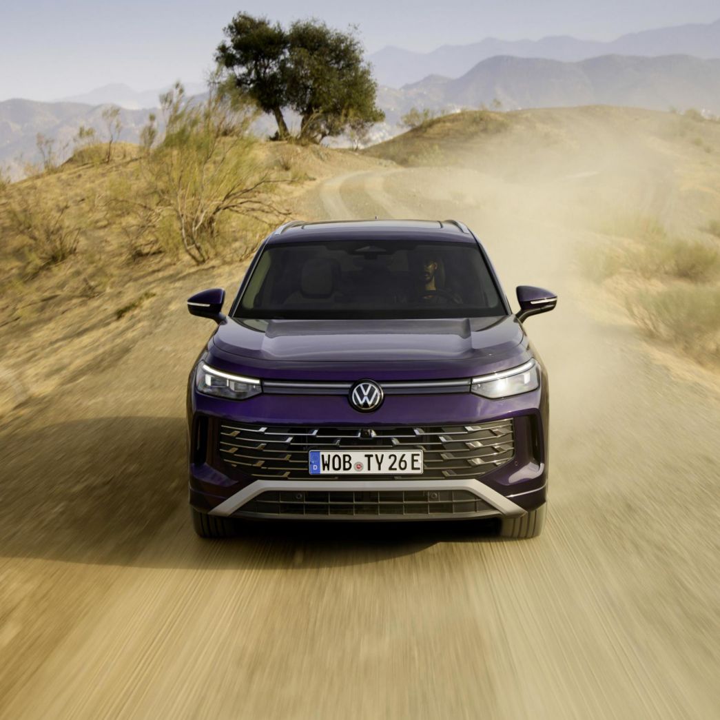 La VW Tayron viola su strada