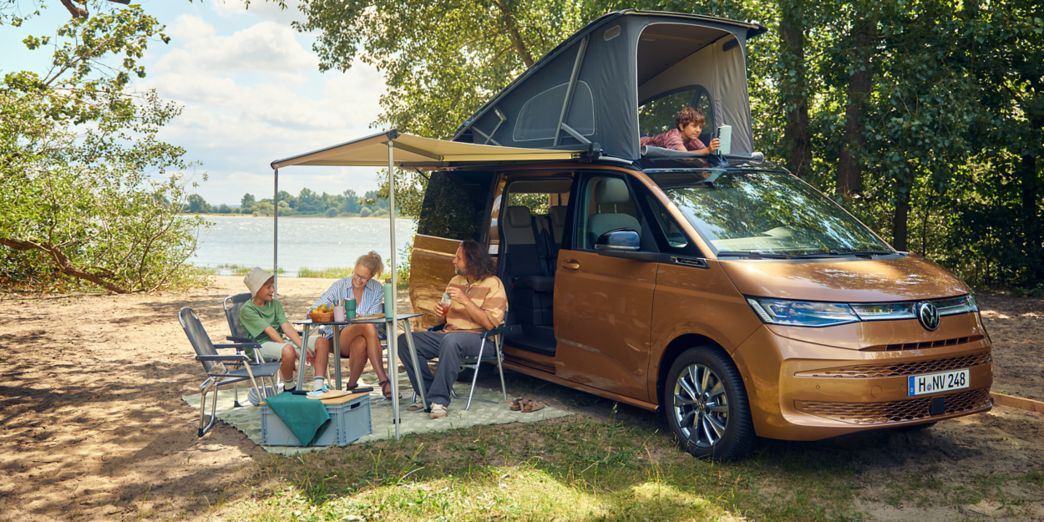 VW California vista laterale