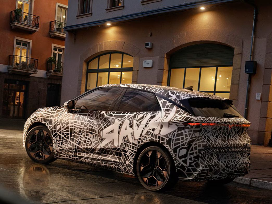 CUPRA Tavascan side view