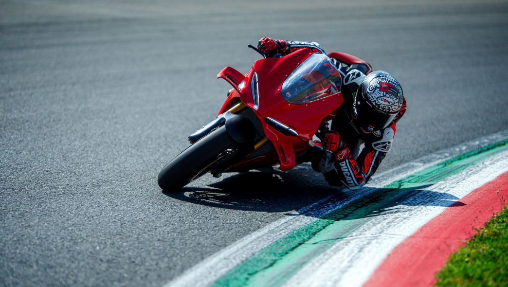 Ducati auf Rennstrecke