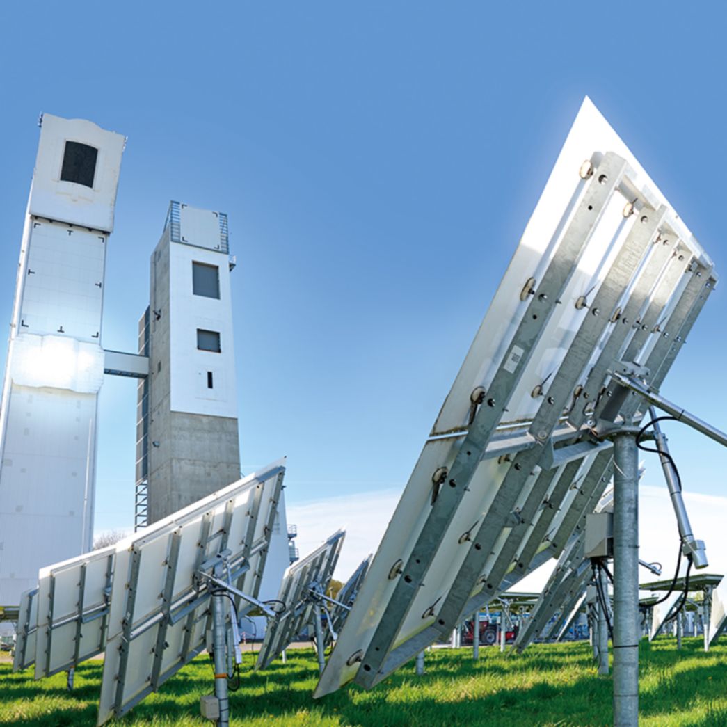 Solaranlagen auf Feld